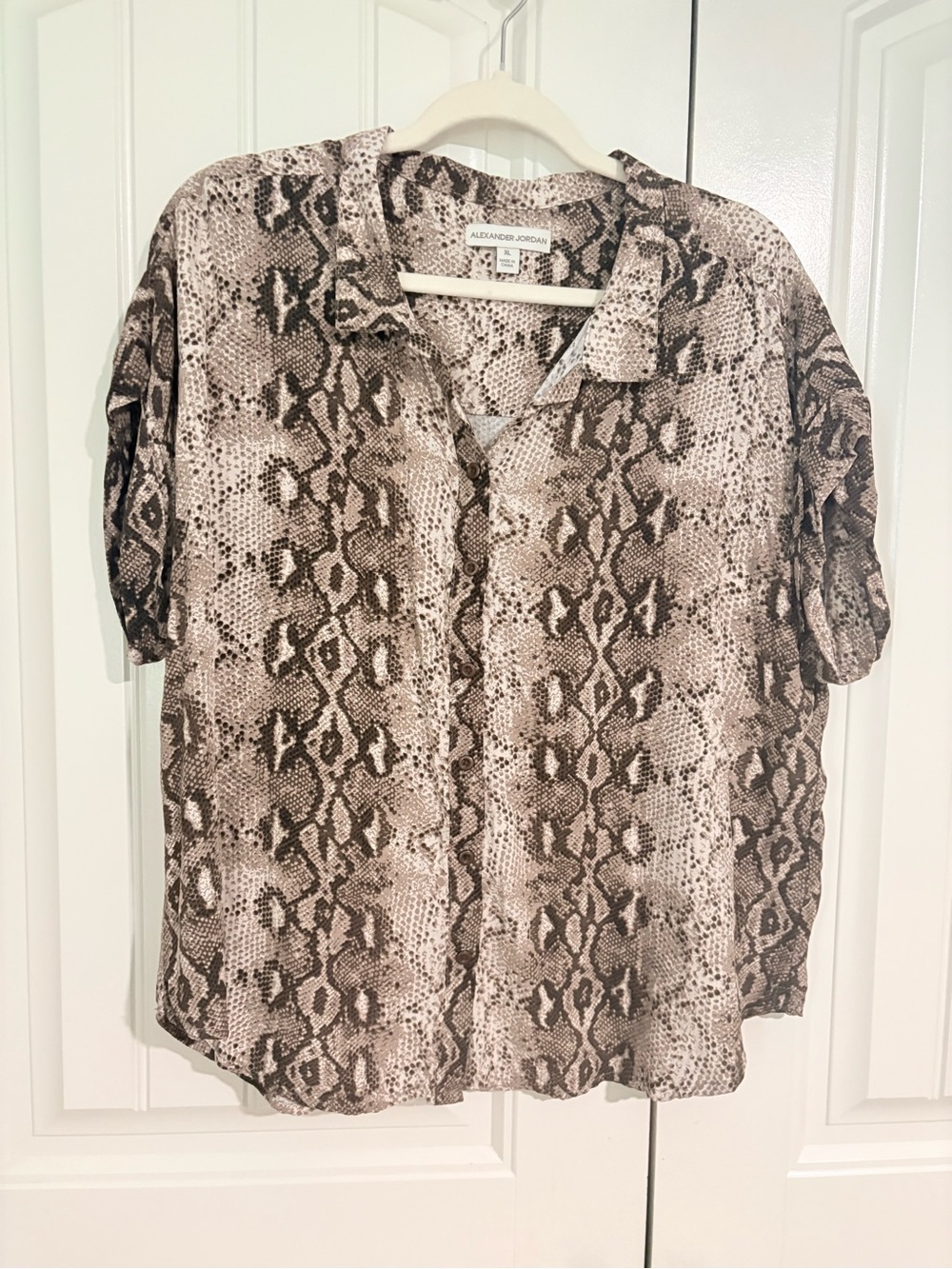 Alexander Jordan Women’s Animal Print Button-up Top